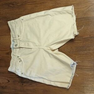 Stockholm Atelier & Other Stories Cream Cotton Cut Off Shorts QQQ
